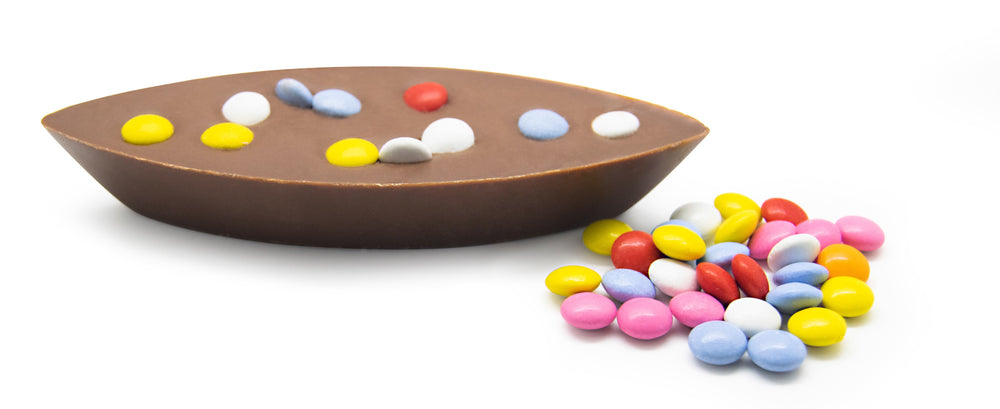 Luxury Milk Chocolate with Chocolate Beans Boat