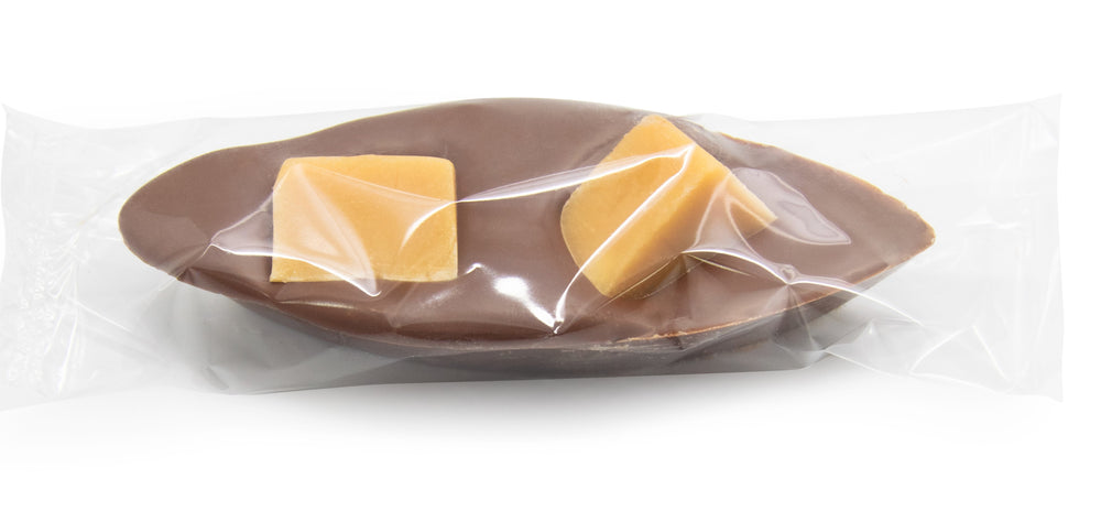 
                
                    Load image into Gallery viewer, Milk Chocolate Fudge Boat
                
            